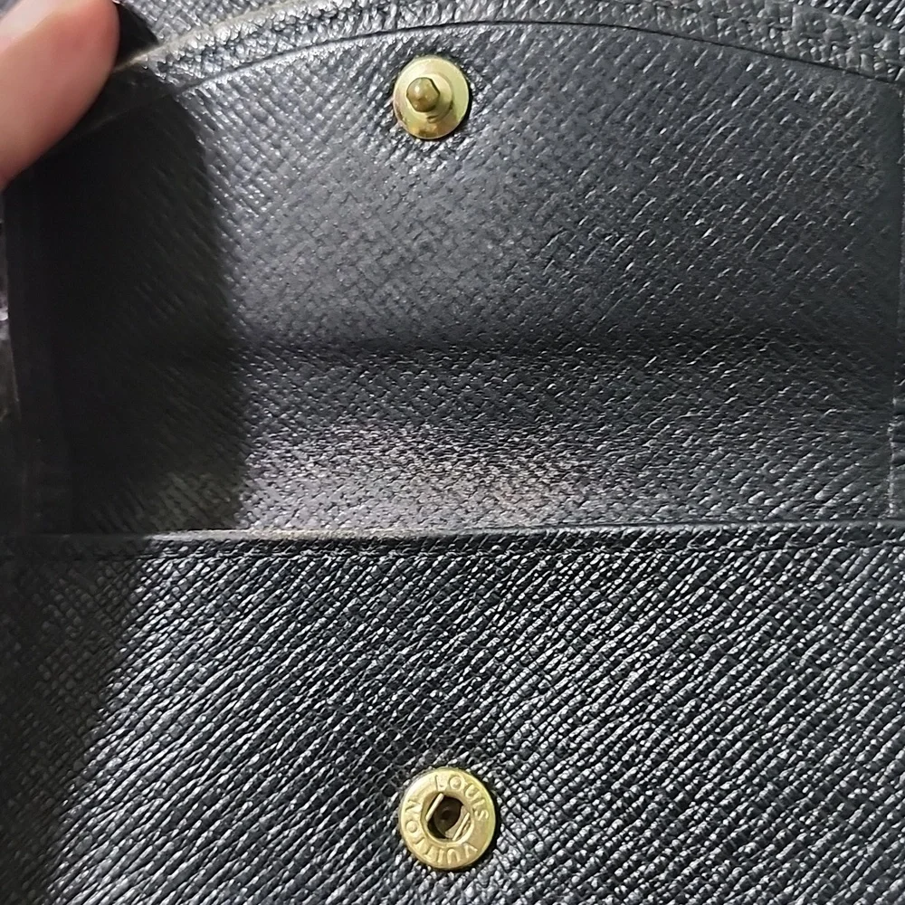 LOUIS VUITTON Small Black Epi Wallet - Picture 7 of 12